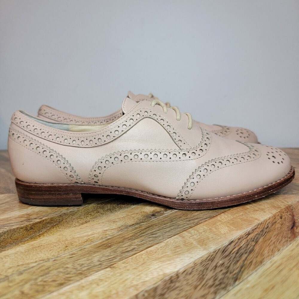 Kate Spade New York Wing Tip Oxford Shoes Womens 5M Tan Beige Lace Up